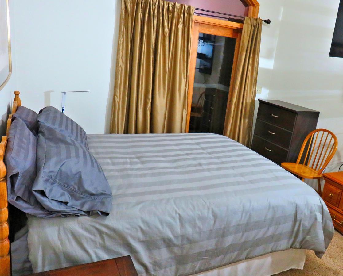 Mein Haus Bed & Breakfast Avon