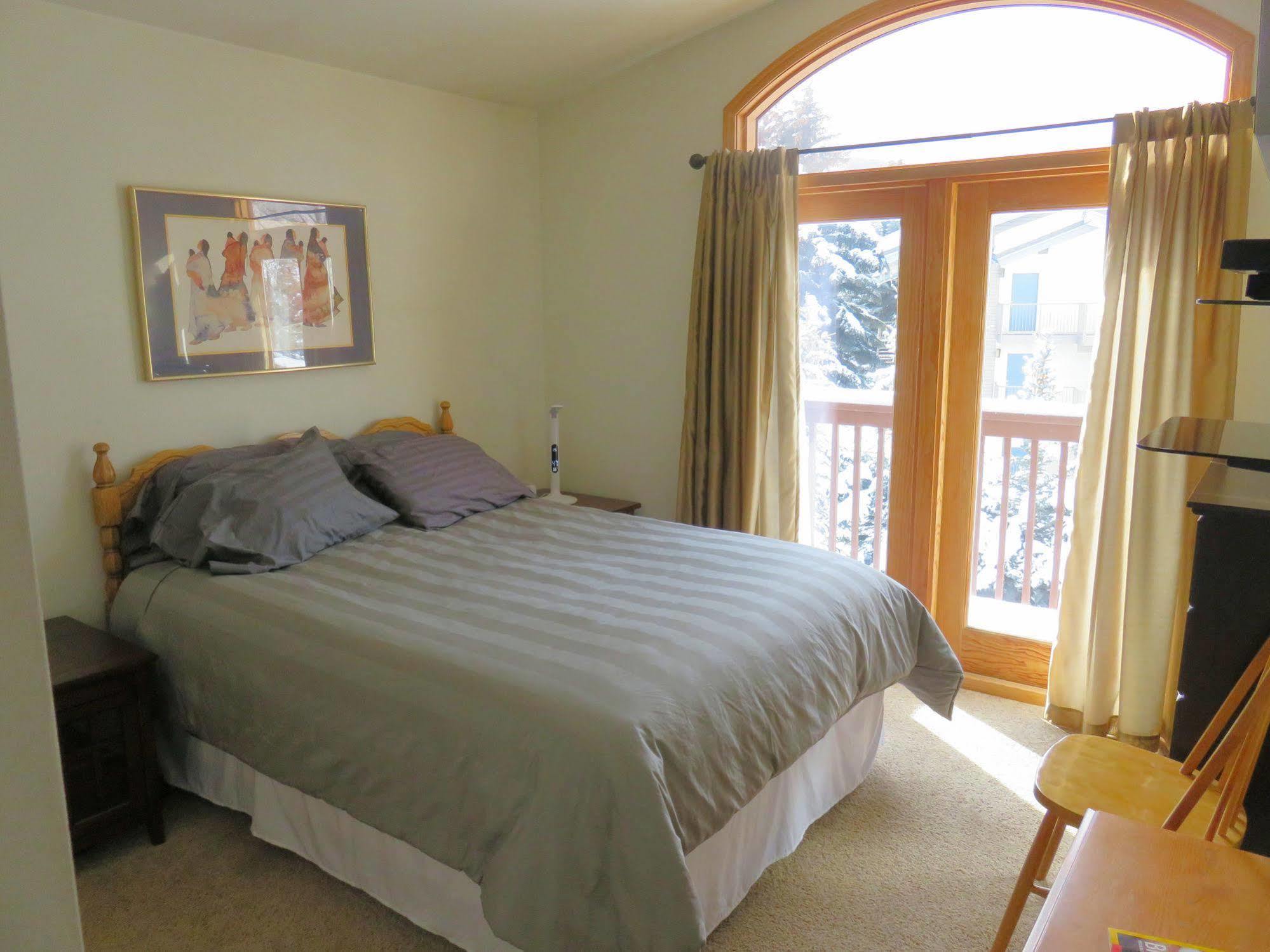 Mein Haus Bed & Breakfast Avon